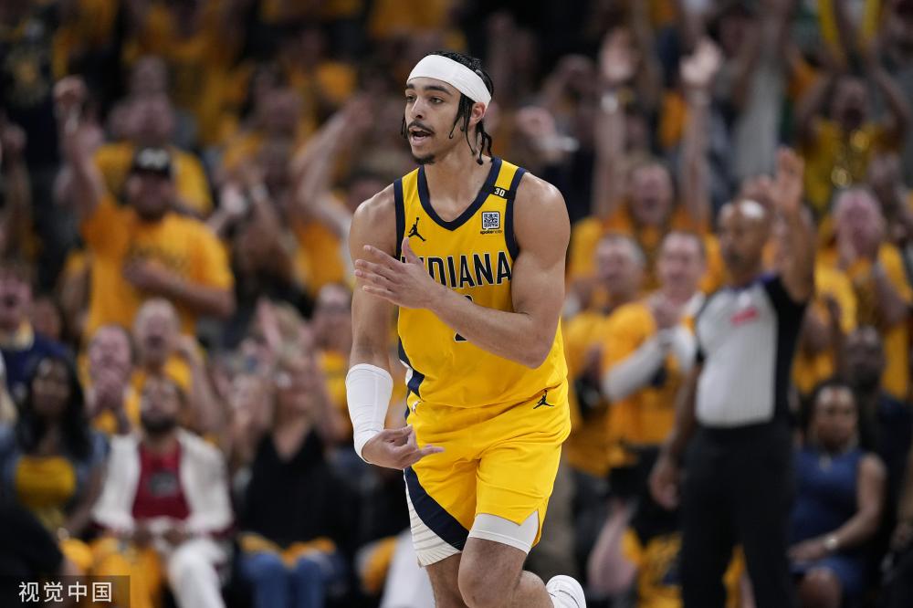 崭露头角 崭露头角