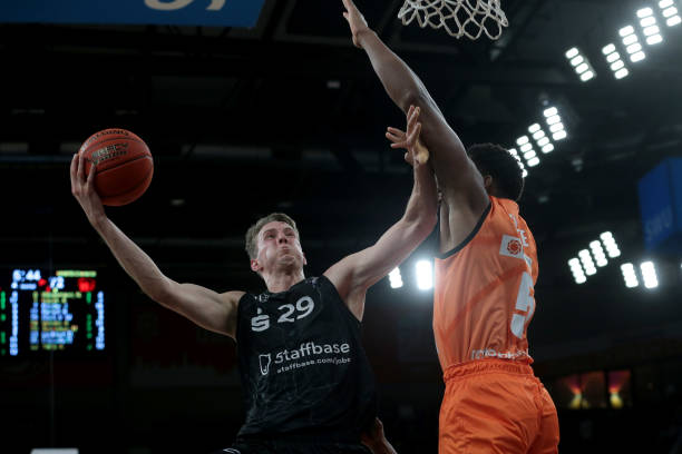 不仅出于对 不仅出于对