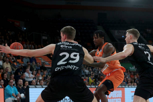 在巴黎圣日 在巴黎圣日